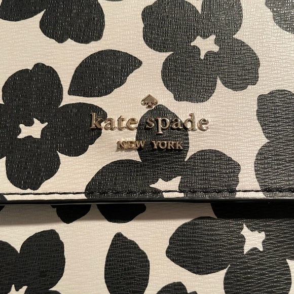 Kate Spade ♠️ Remi Graphic Blooms Flap Chain Crossbody - Picture 2 of 7